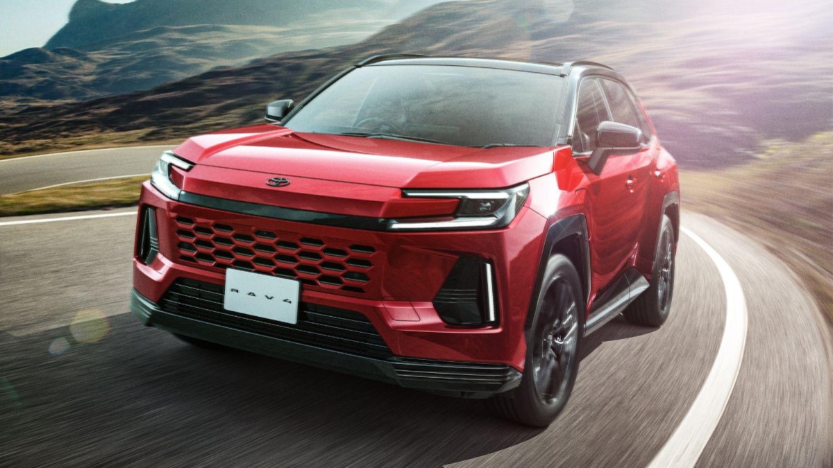 トヨタ 新型RAV4 PHEV｜航続距離・価格・グレード比較まとめ ｜EV充電