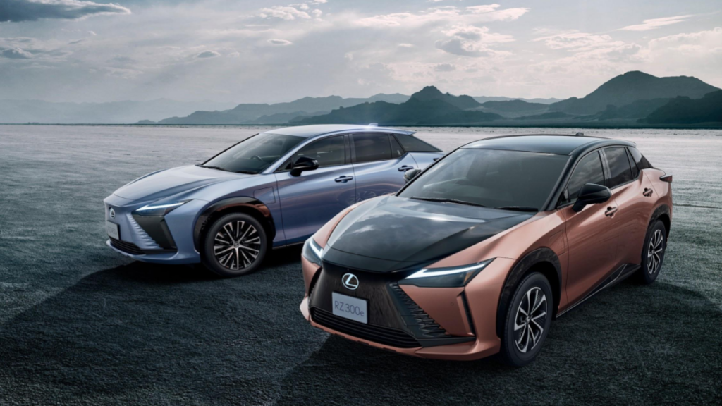 レクサス RZ 2023年モデル EV｜航続距離・価格・グレード比較まとめ 